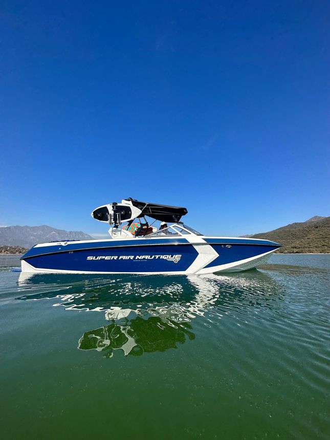 Premier Yachting CO