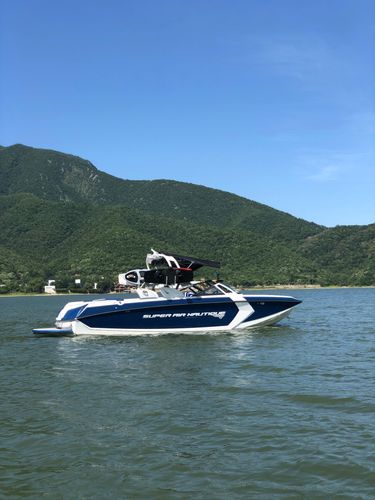Premier Yachting CO