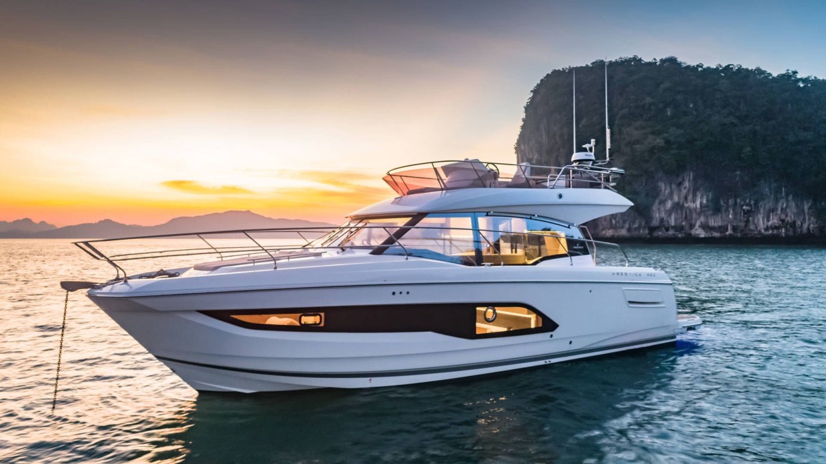 Premier Yachting CO