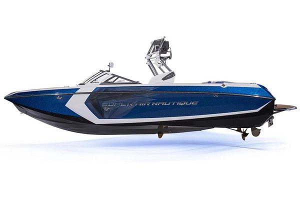Premier Yachting CO