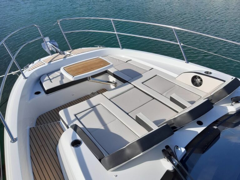 Premier Yachting CO