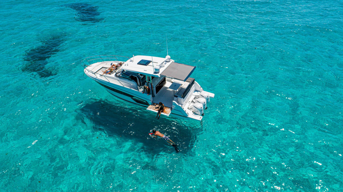 Premier Yachting CO
