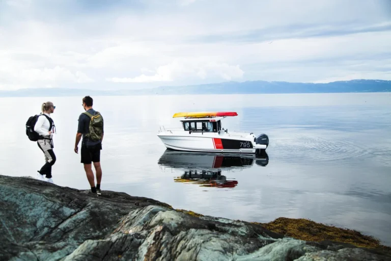 Premier Yachting CO