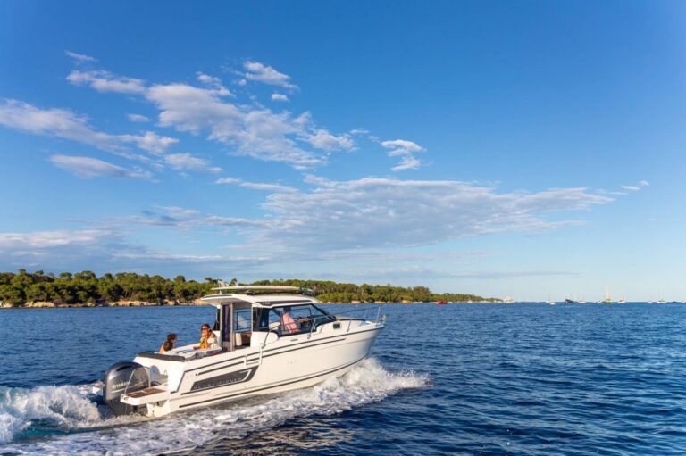 Premier Yachting CO