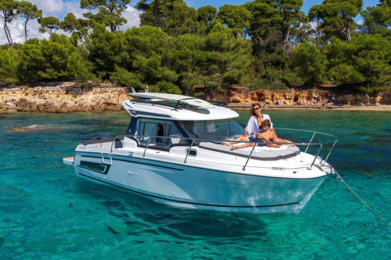 Premier Yachting CO