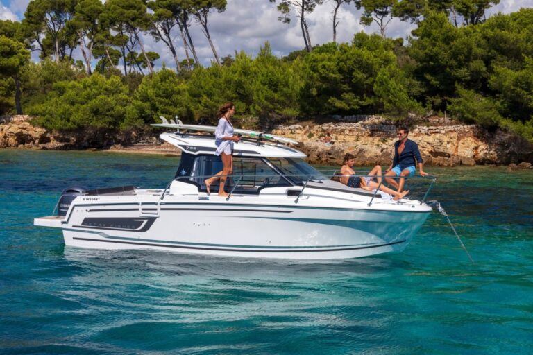 Premier Yachting CO
